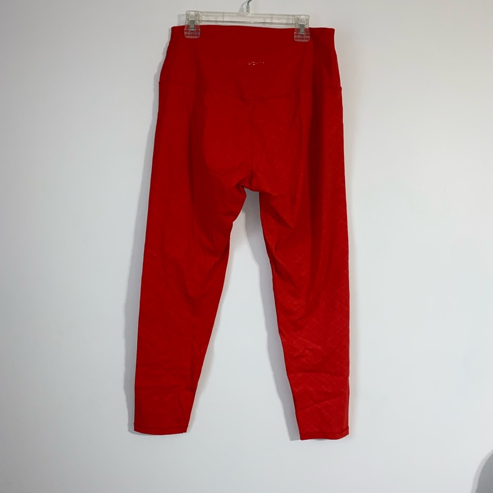 SHEFIT Boss Leggings in Red - Picture 7 of 9